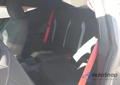 2022 Chevrolet Camaro Rwd Lt1 from USA, damaged, VIN 1G1FF1R71N0124129